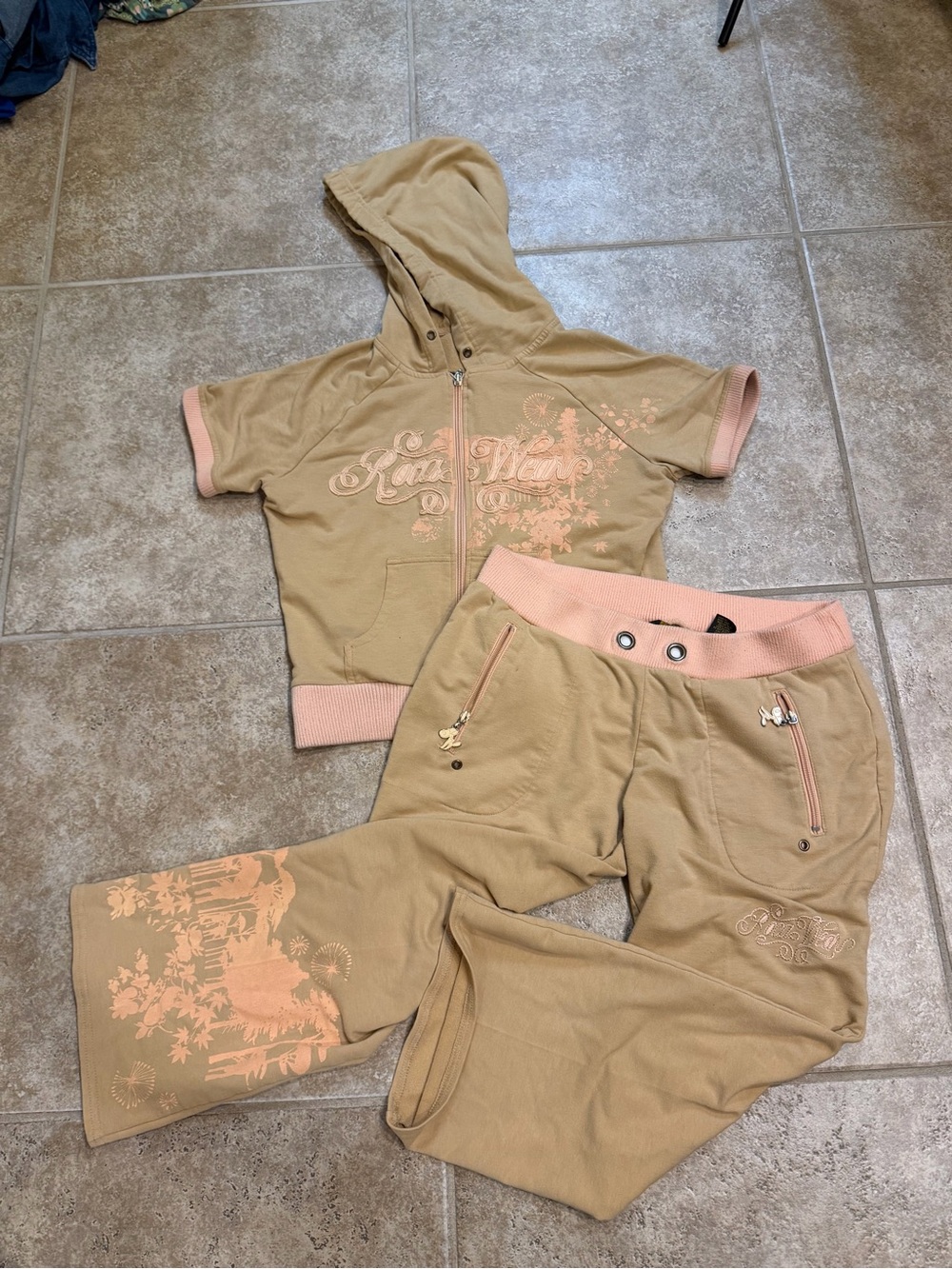 Y2K Rocawear Tan Pink Matching Tracksuit Set Size L Cropped Pants Streetwear